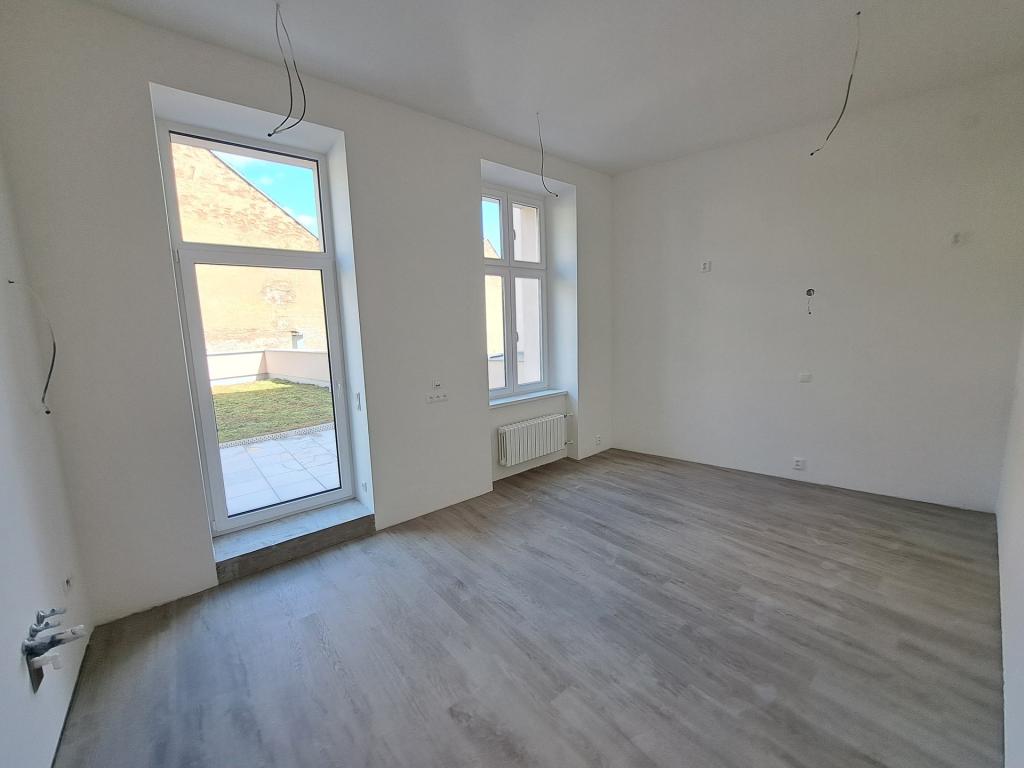 Pronájem bytu 1+kk 28 m2