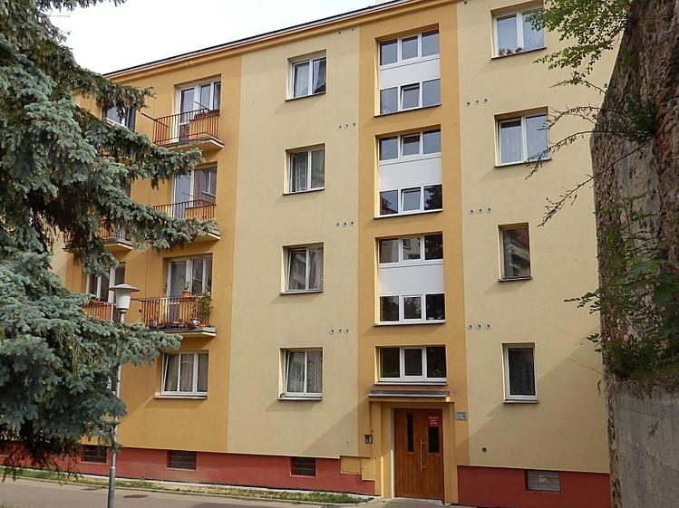 Pronajem bytu 1+1 35 m2