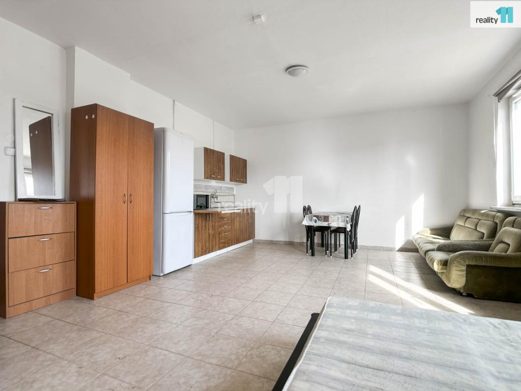 Pronájem 1+kk, Přerov - Dluhonská, 7000 Kč, 20 m2