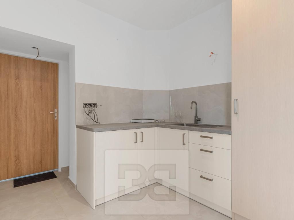 Pronájem bytu 1+kk 23 m2