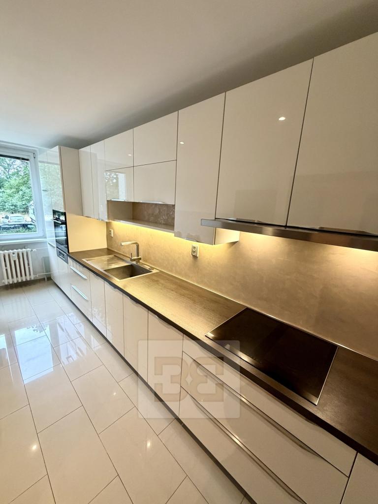Prodej bytu 3+1 78 m2, Praha – náhled fotky 7