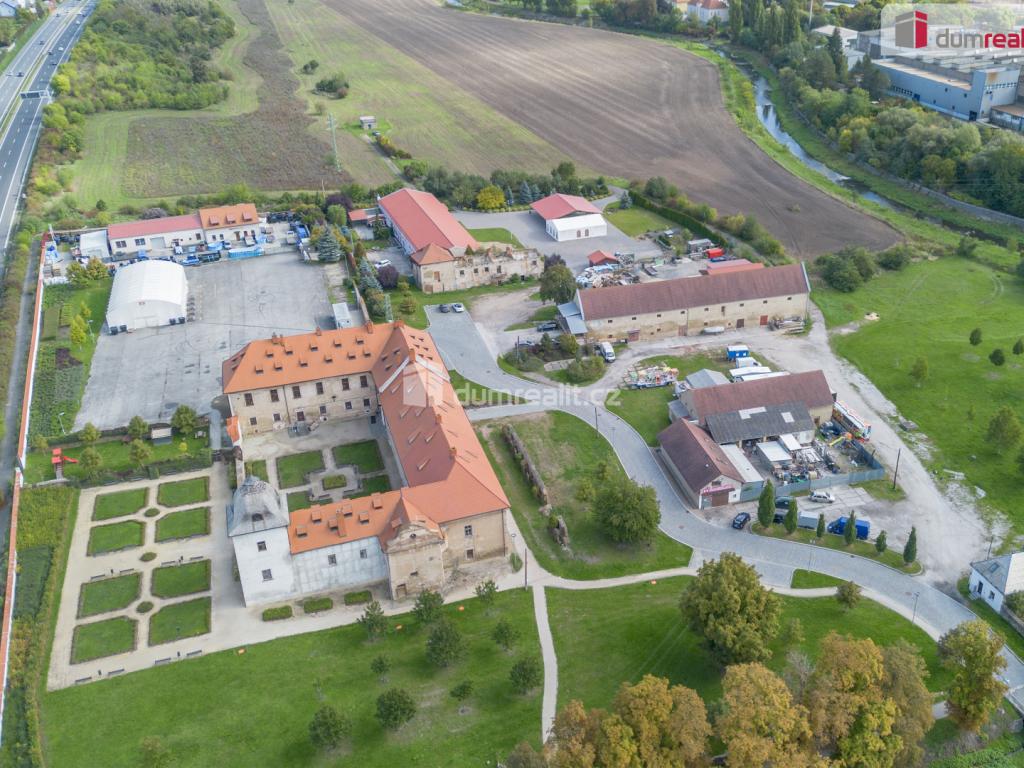 Prodej domu 360 m2, Králův Dvůr – náhled fotky 30