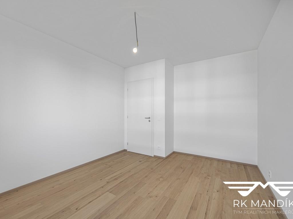 Pronájem bytu 3+kk 86 m2, Praha – náhled fotky 12