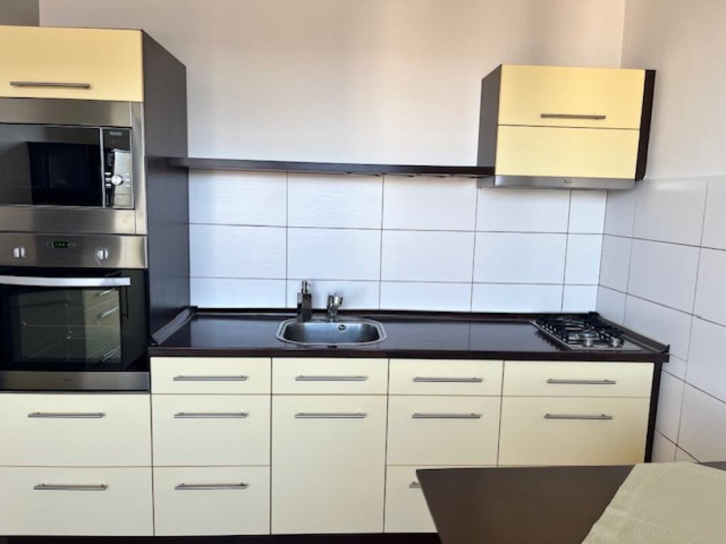 Pronájem bytu 2+1 78 m2