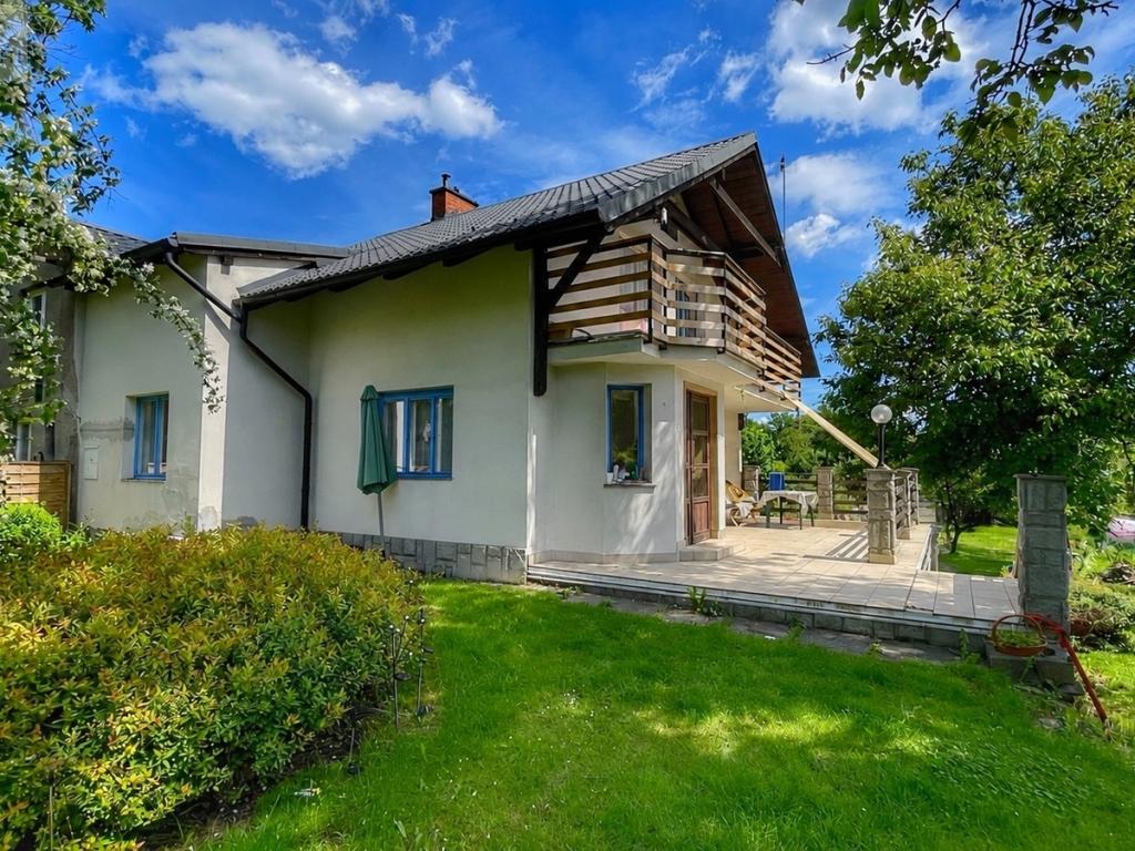 Listing 1
