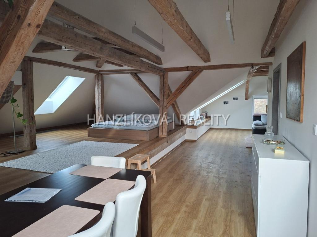 Pronájem bytu 2+kk 66 m2