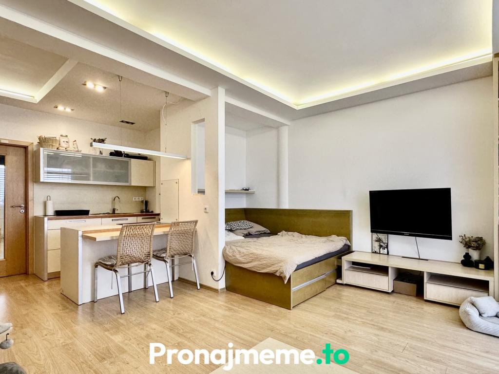 Pronájem bytu 1+kk 37 m2