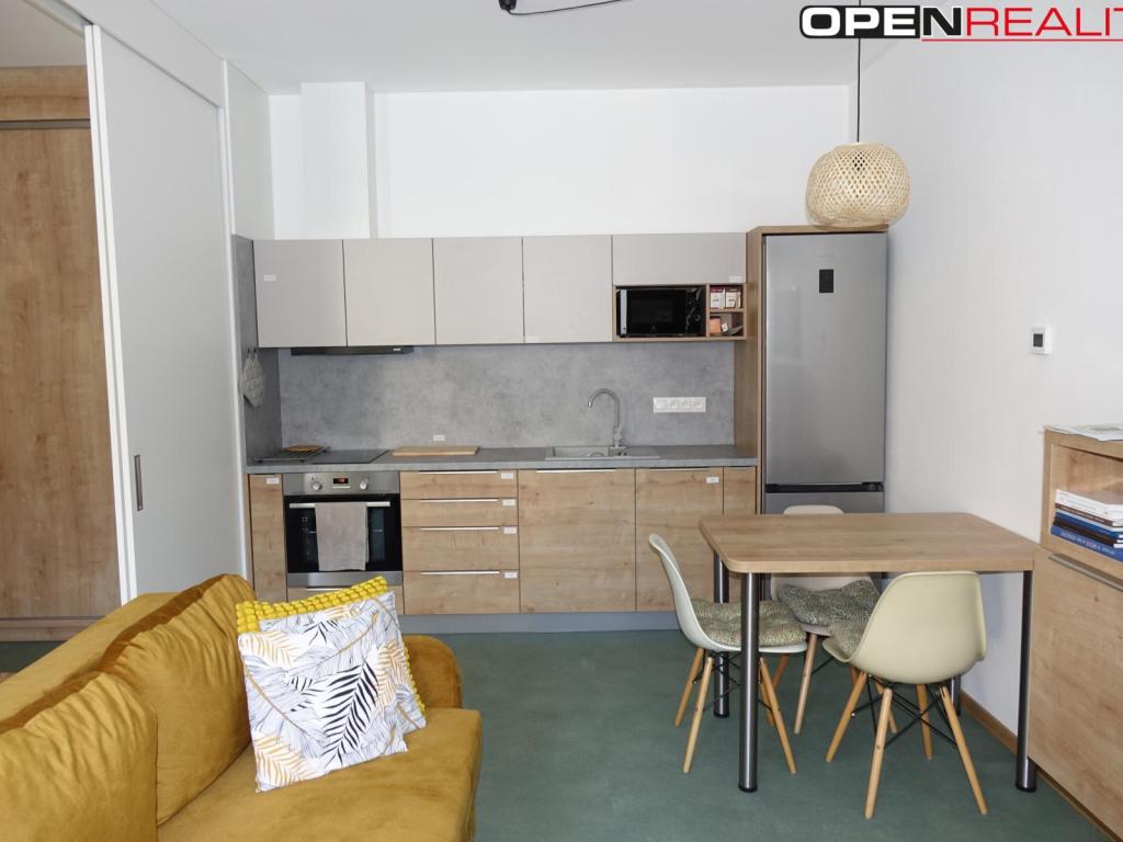 Pronájem bytu 2+kk 40 m2