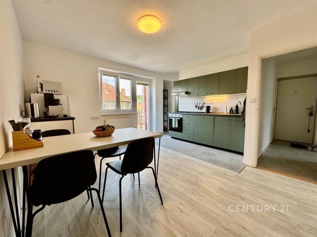 Pronájem bytu 2+1 57 m2
