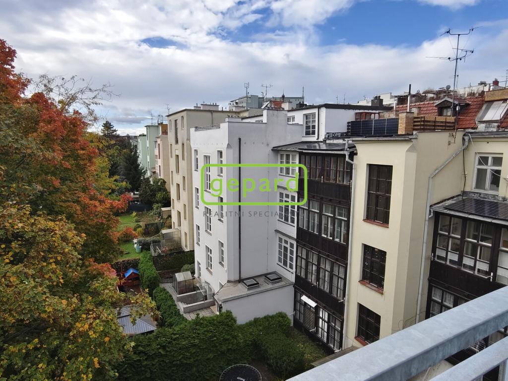 Listing 4
