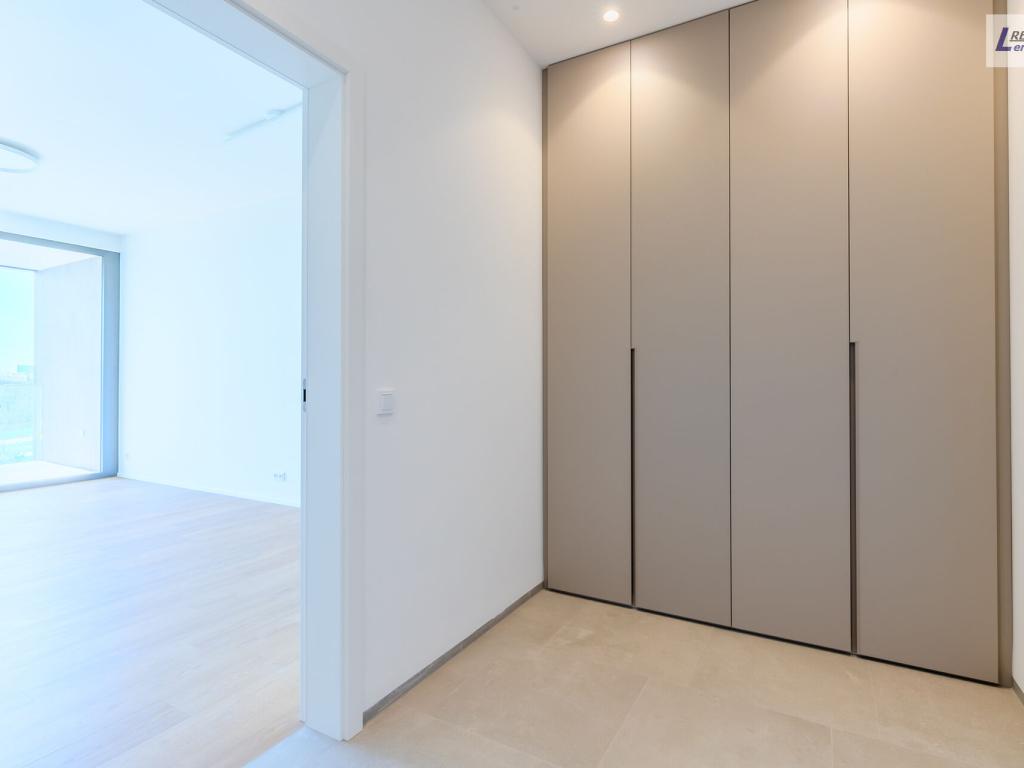Pronájem bytu 2+kk 59 m2, Praha – náhled fotky 9
