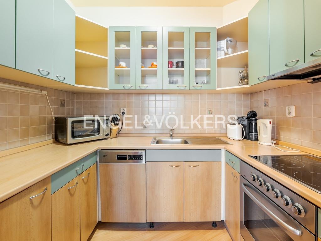 Pronájem bytu 2+kk 65 m2