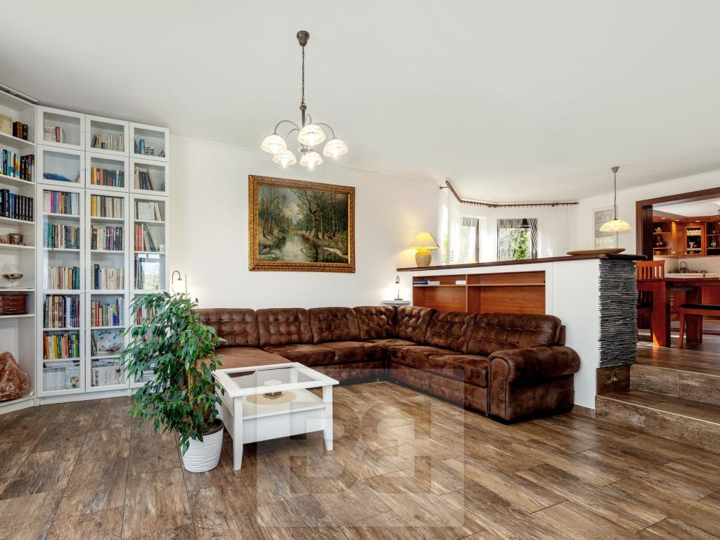 Prodej domu 262 m2, Králův Dvůr – náhled fotky 18