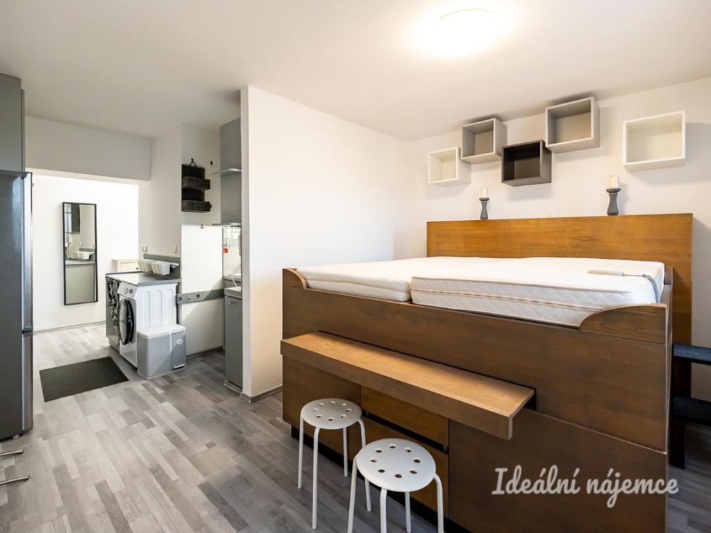 Pronájem bytu 1+kk 27 m2