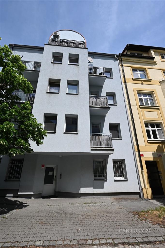 Pronájem bytu 3+kk 66 m2