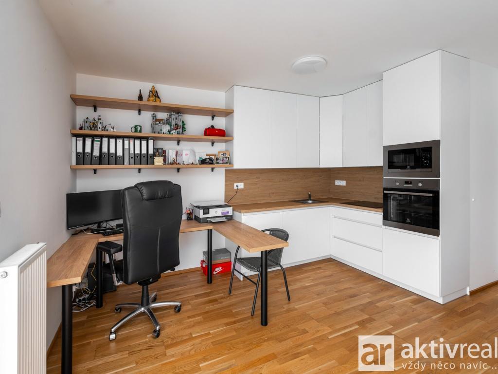 Pronájem bytu 1+kk 38 m2