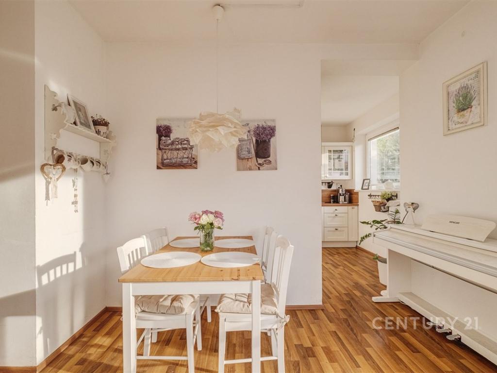 Pronájem bytu 3+kk 63 m2
