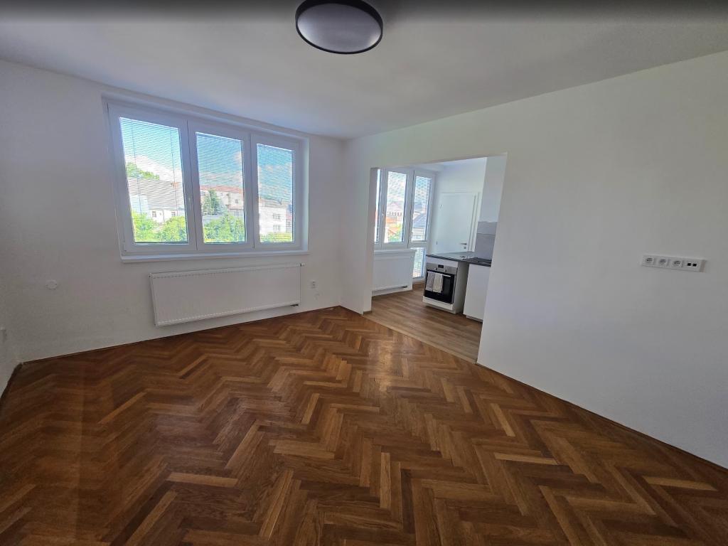 Pronájem bytu 3+kk 75 m2