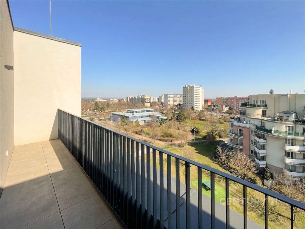 Pronájem bytu 1+kk 32 m2