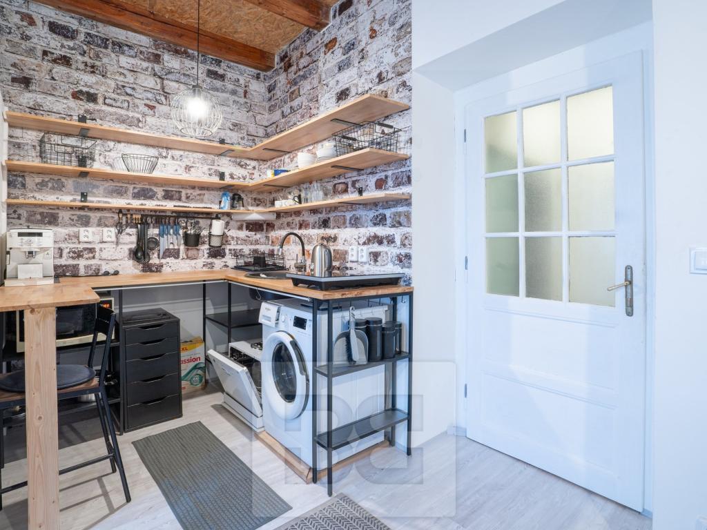 Pronájem bytu 1+kk 28 m2