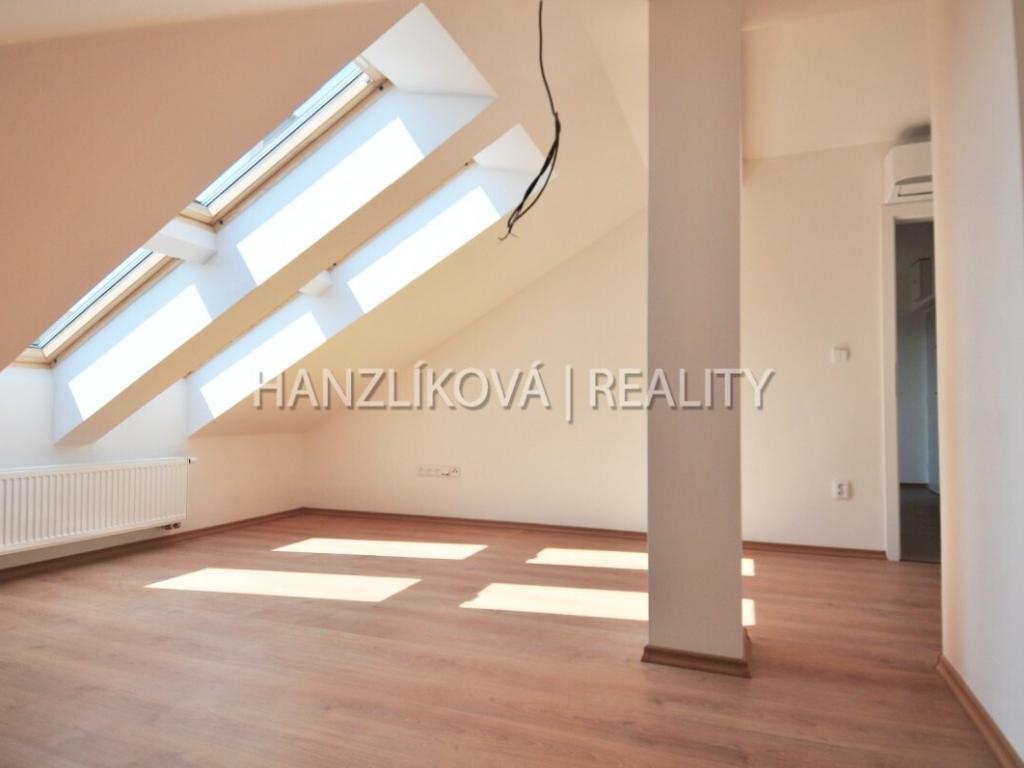 Pronájem bytu 2+kk 68 m2