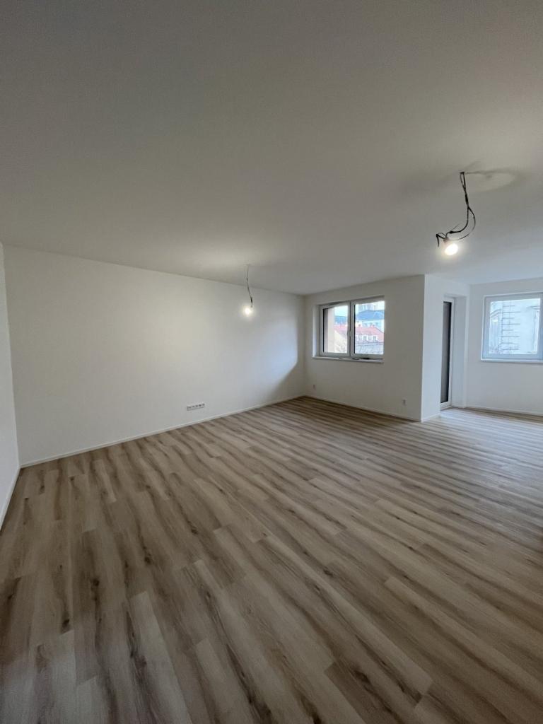 Pronájem bytu 3+kk 106 m2