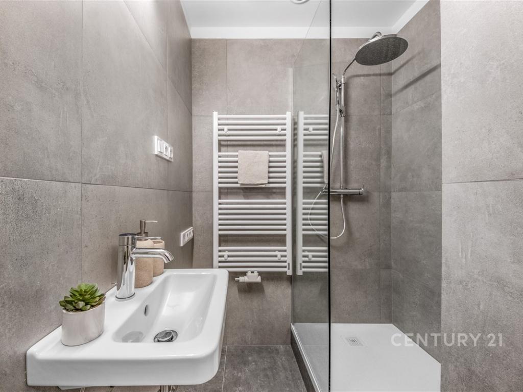 Pronájem bytu 2+kk 50 m2, Praha – náhled fotky 9
