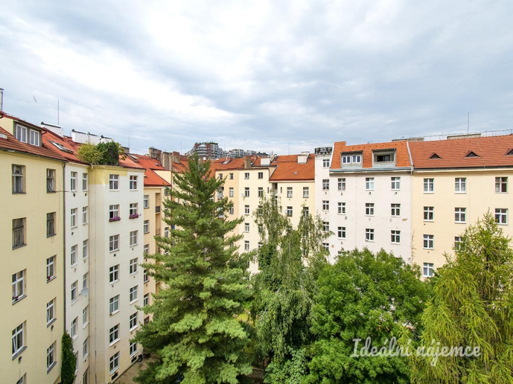 Pronájem bytu 1+kk 32 m2