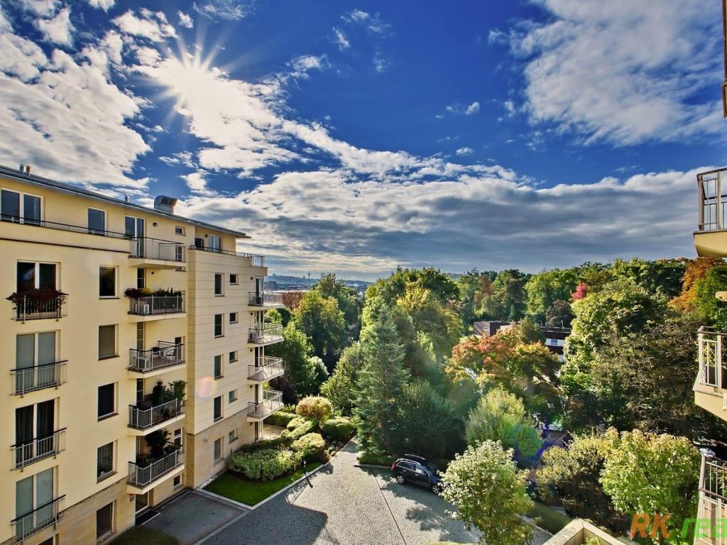 Pronájem bytu 3+kk 102 m2