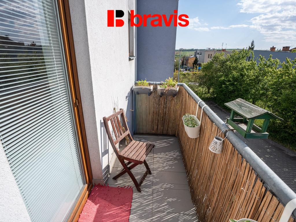Prodej bytu 2+kk 57 m² – pohled 2