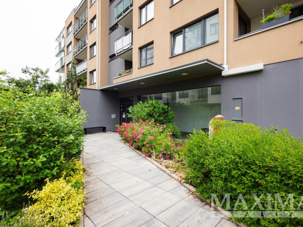 Prodej bytu 1+kk 39 m2, Praha – náhled fotky 26