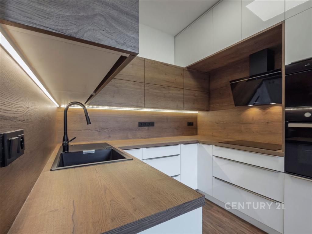 Pronájem bytu 3+1 84 m2