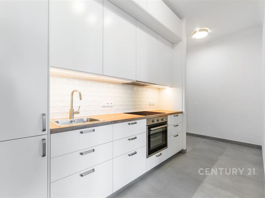 Pronájem bytu 2+1 52 m2