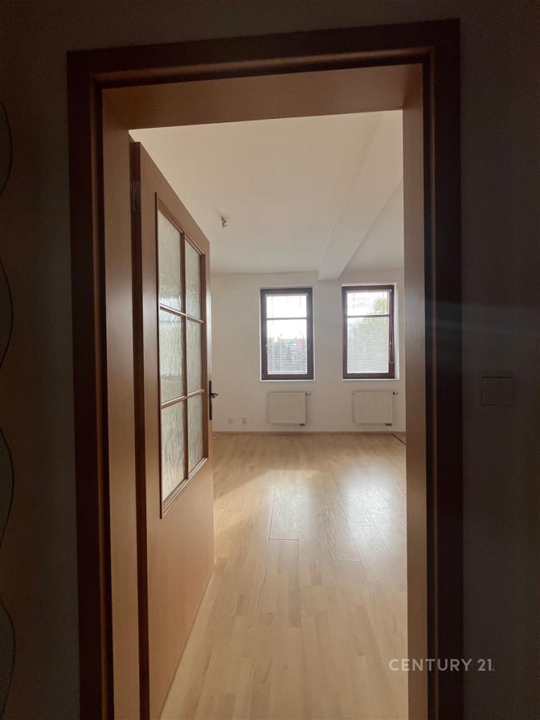 Pronájem bytu 1+kk 27 m2, Praha – náhled fotky 3
