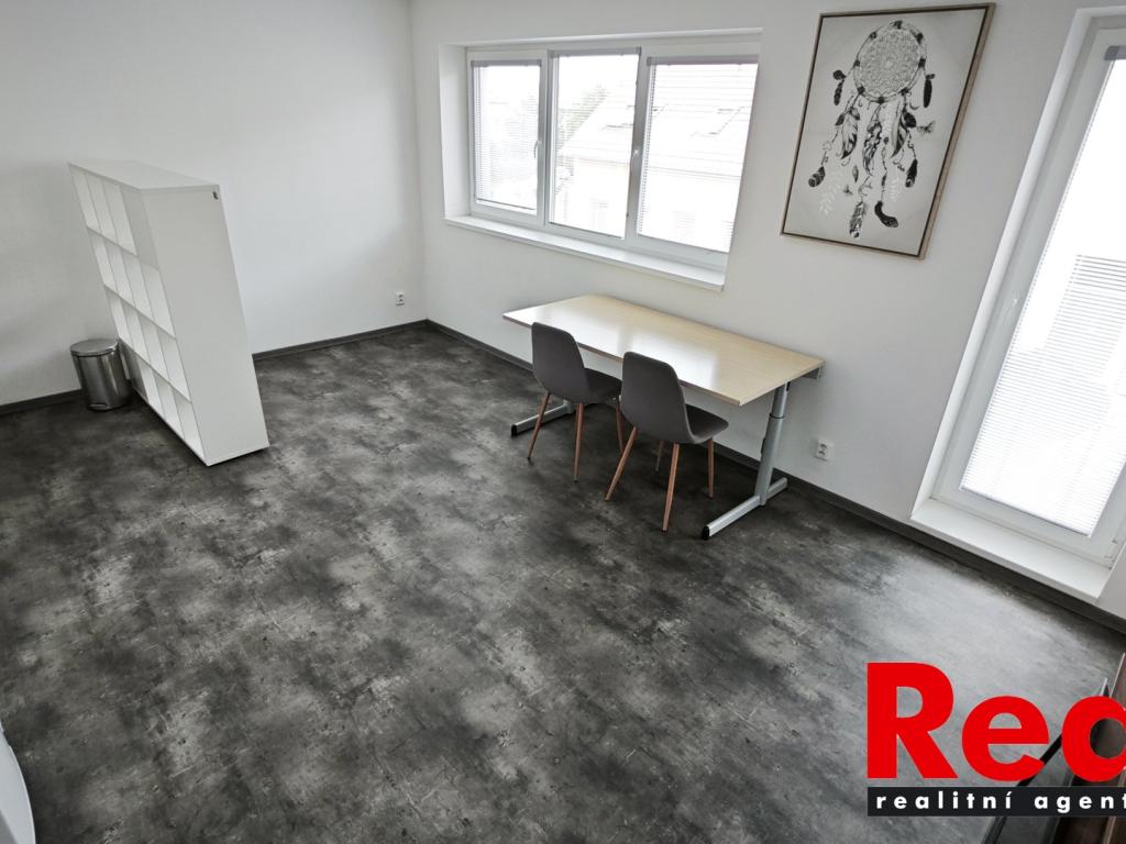 Pronájem bytu 1+kk 30 m2