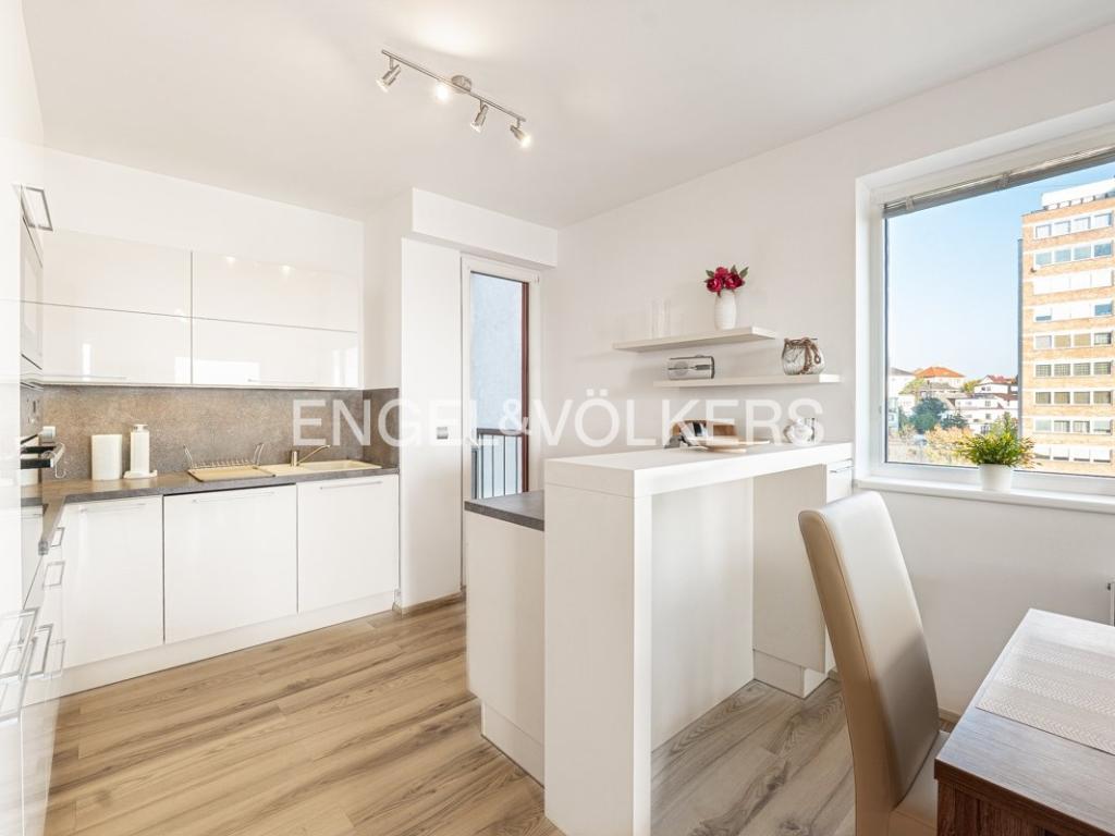 Pronájem bytu 2+kk 56 m2