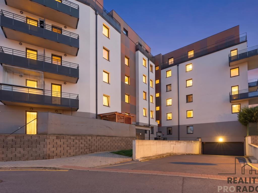 Pronájem bytu 1+kk 39 m2