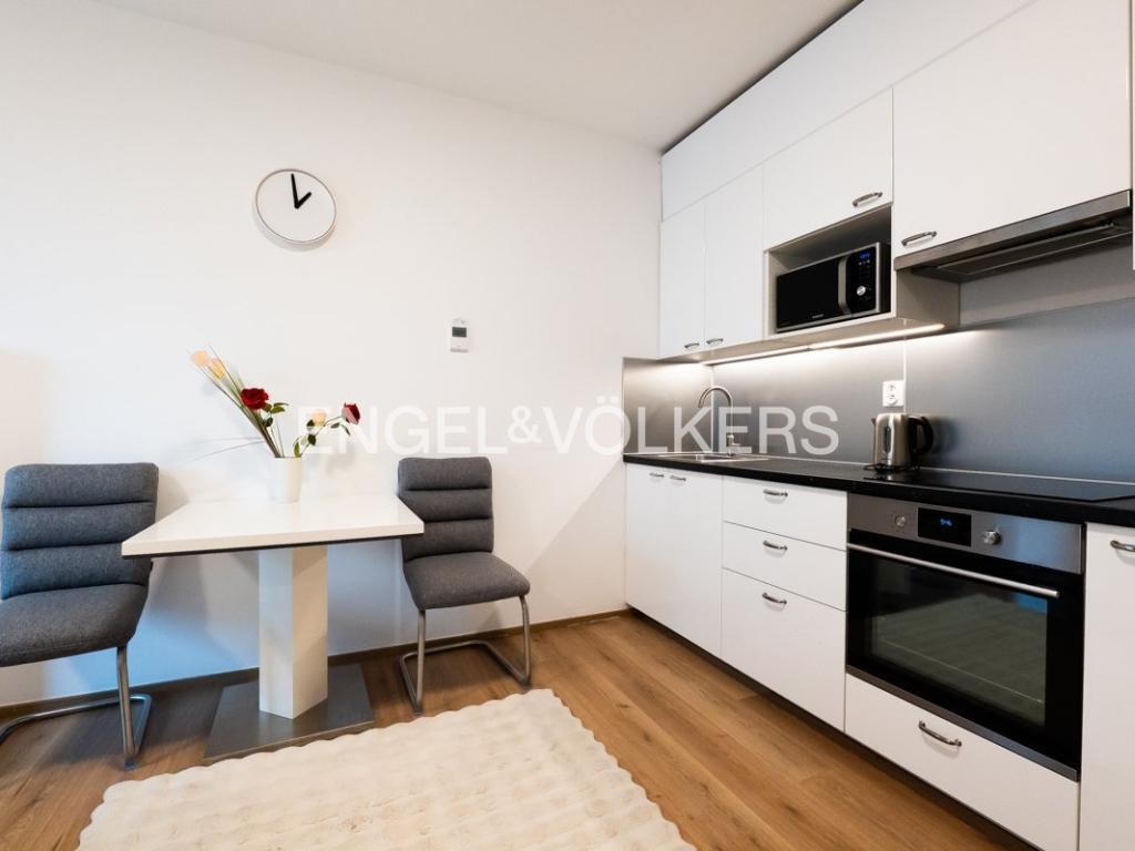 Prodej bytu 1+kk 30 m² – pohled 2