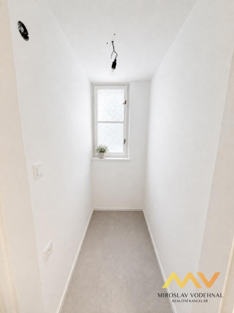 Pronájem bytu 3+1 129 m2, Hradec Králové – náhled fotky 21