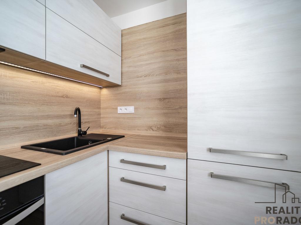Pronájem bytu 1+1 38 m2