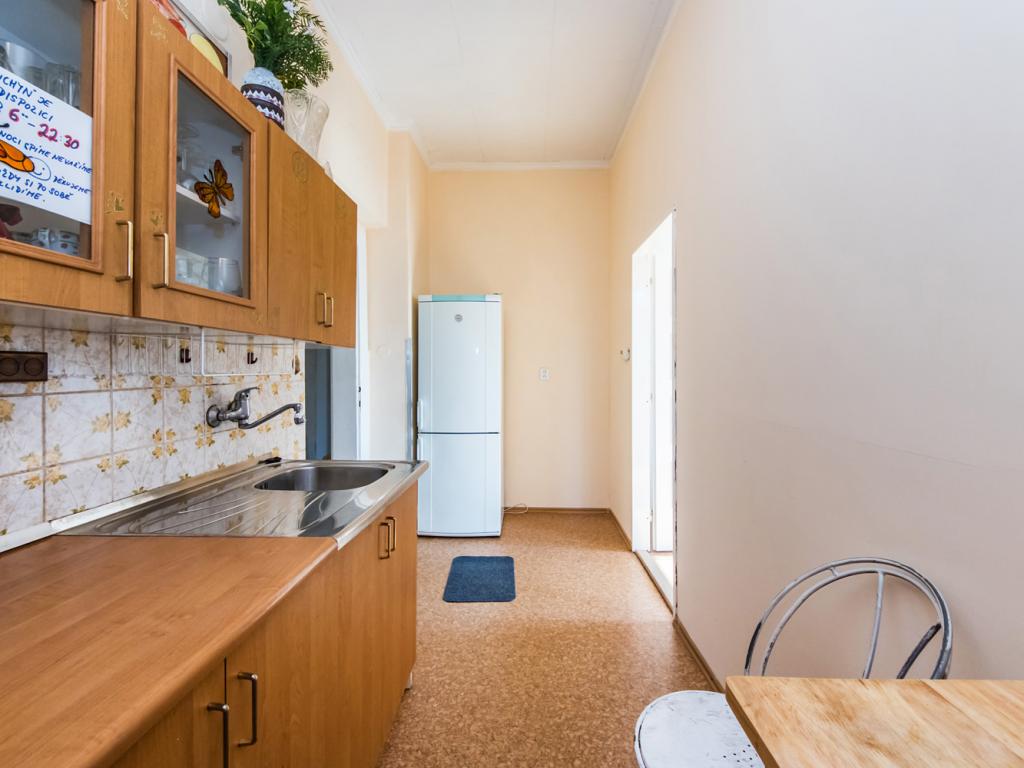 Spolubydleni bytu celý pokoj 15 m2