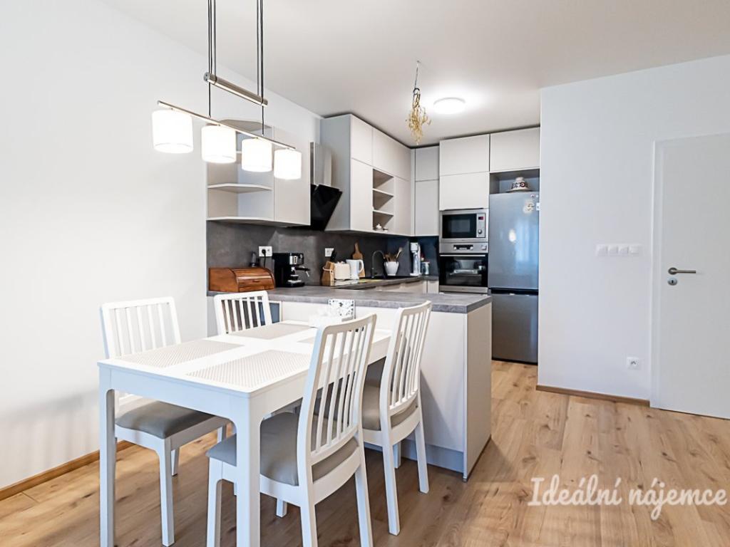 Pronájem bytu 2+kk 53 m2