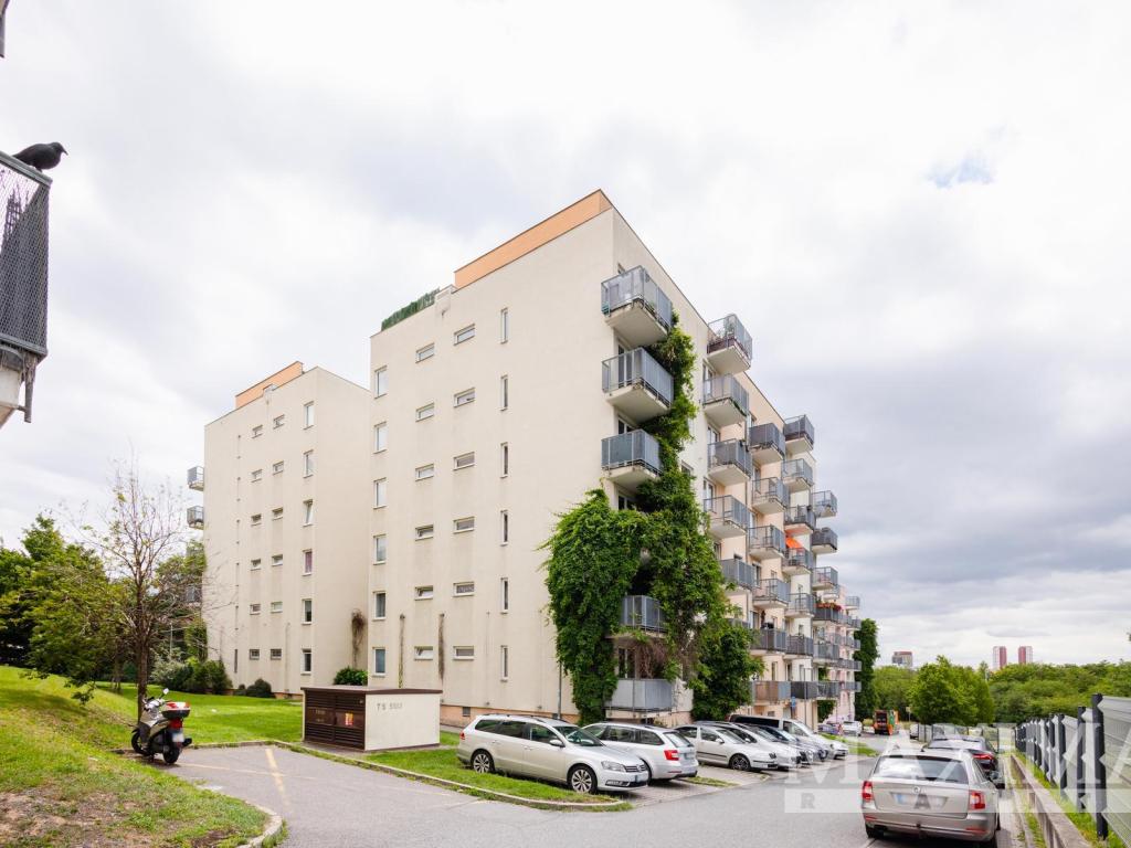 Prodej bytu 2+kk 49 m2, Praha – náhled fotky 23