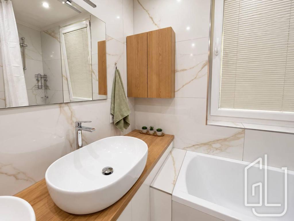 Pronájem bytu 3+1 95 m2, Praha – náhled fotky 8