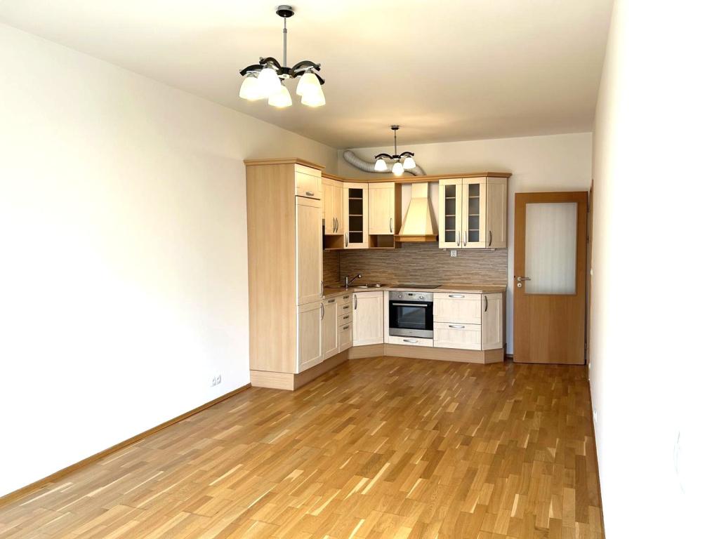 Pronájem bytu 2+kk 68 m2, Praha – náhled fotky 15