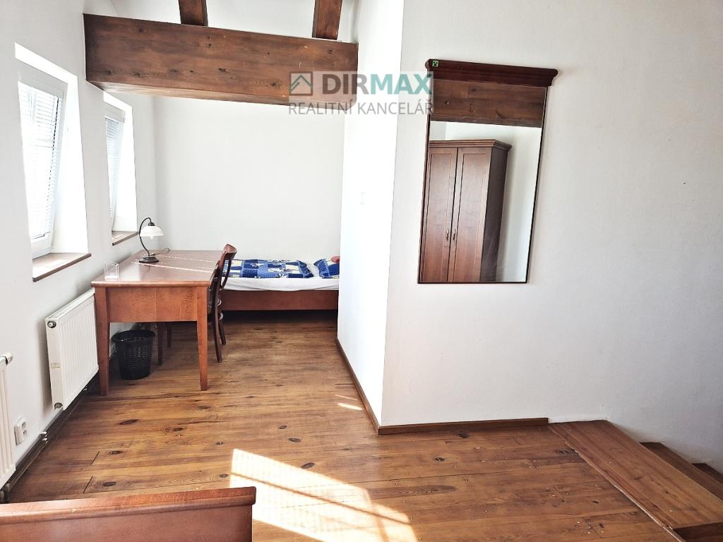 Pronájem pokoje 30 m2