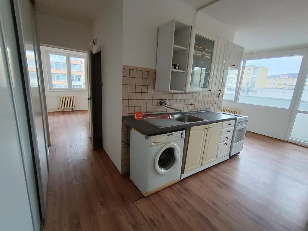 Pronájem 3+1, Most - U Věžových domů, 9900 Kč, 63