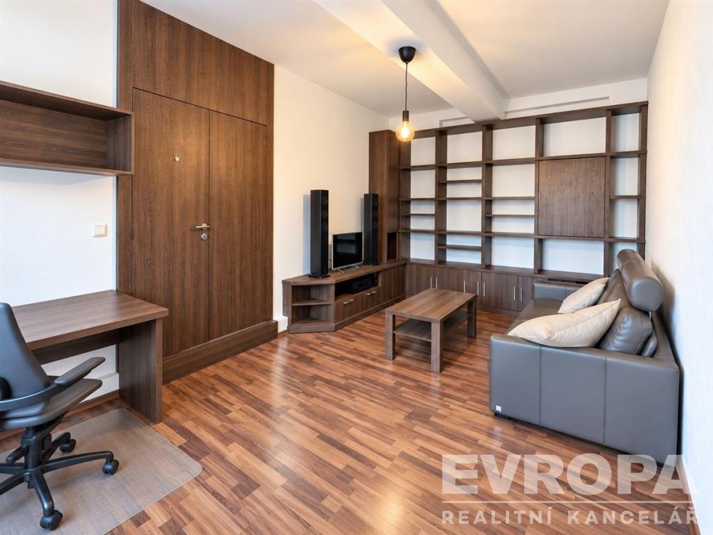 Pronájem bytu 2+1 58 m2, Praha – náhled fotky 3