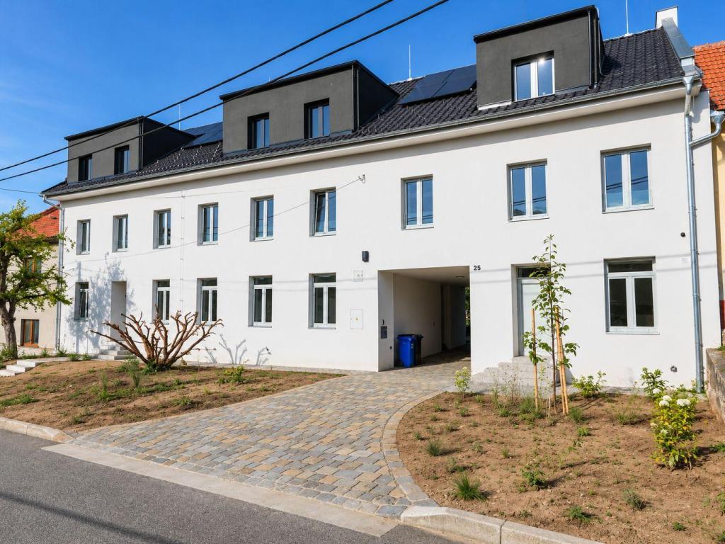 Pronájem bytu 4+kk 196 m2