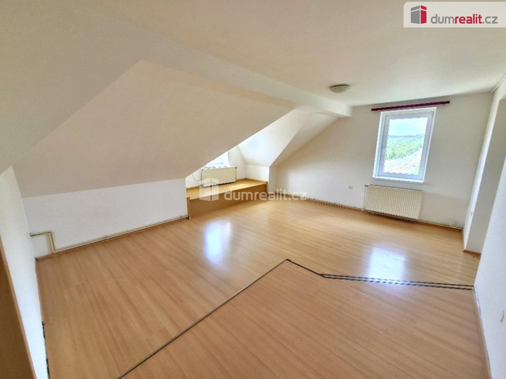 Pronájem bytu 4+kk 105 m2